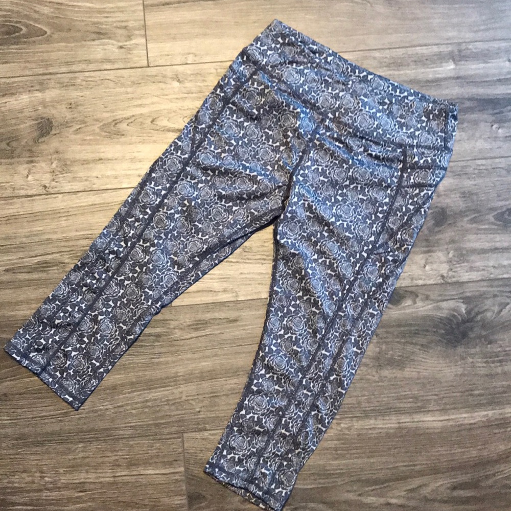 Kyodan crop work out pants